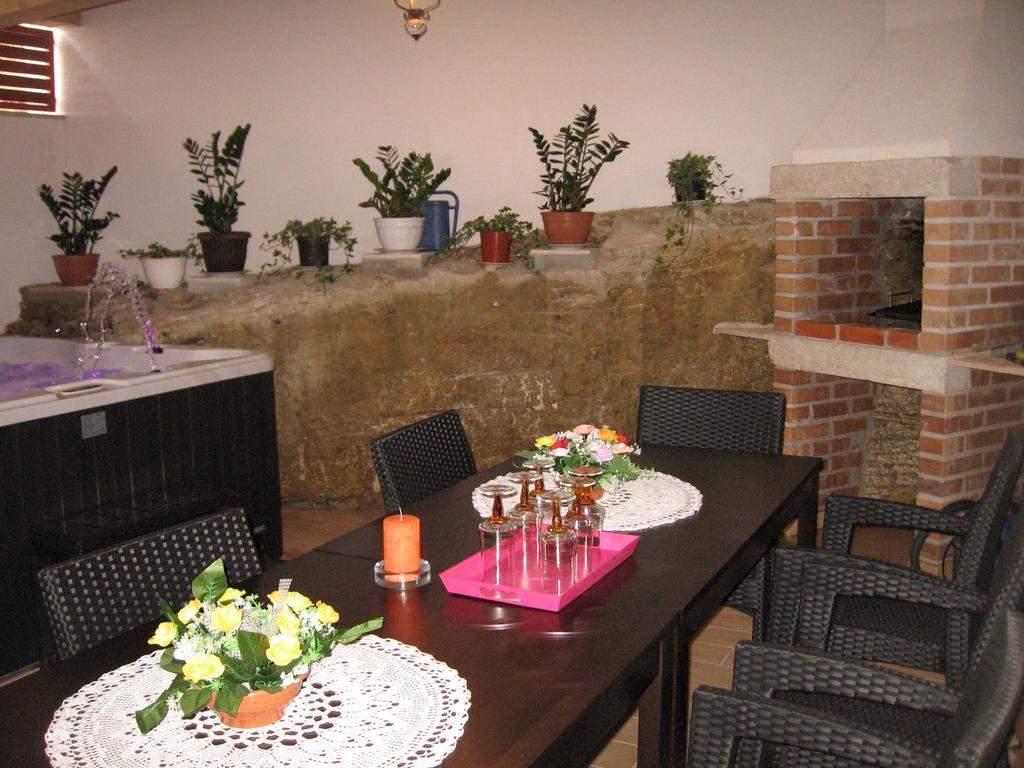 Apartments Alen Pazin Dış mekan fotoğraf